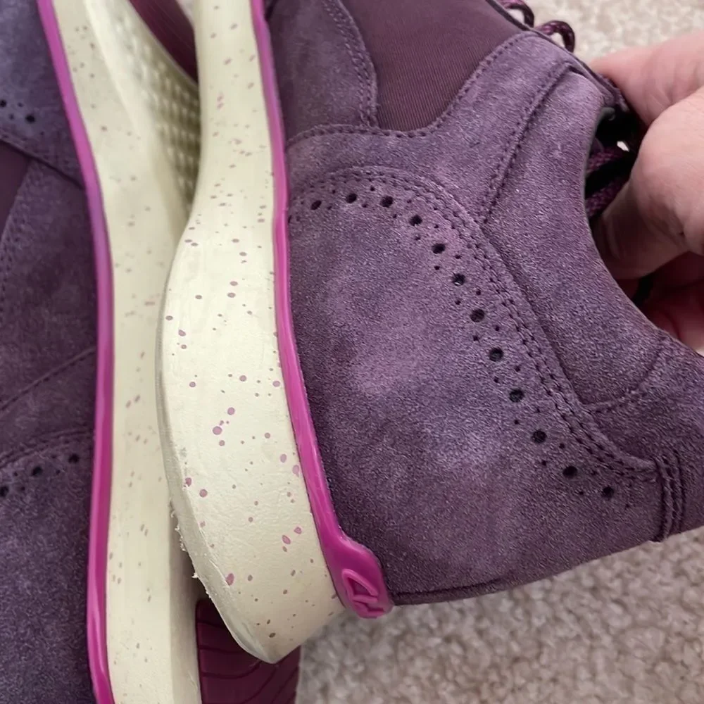 Clarks Sportswear Purple Leather Suede Brogue Sneakers - Women's Size 9.5